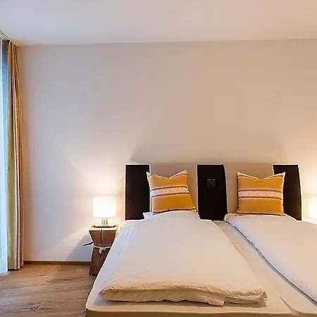 Sleeps 8 Wifi 아파트
